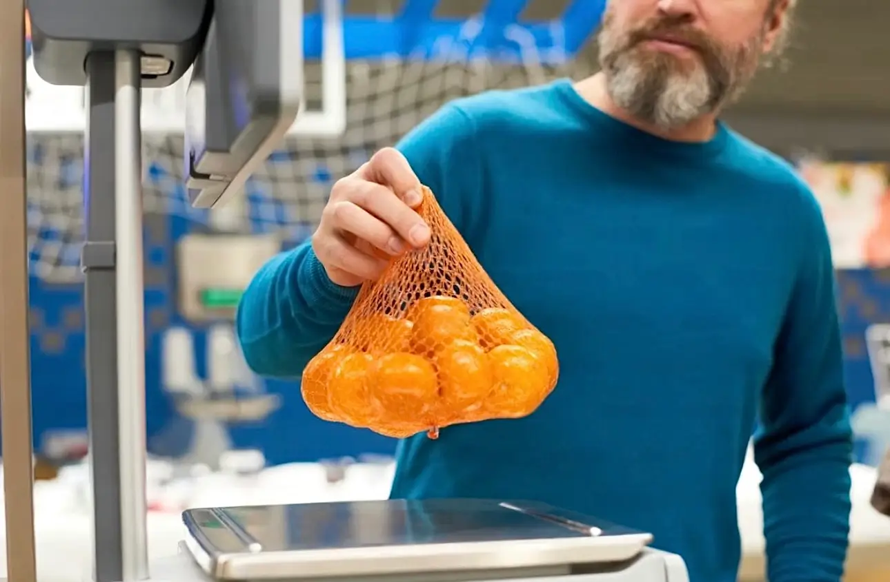 Reducing Mislabeling Errors in Self-Service Scales with AI